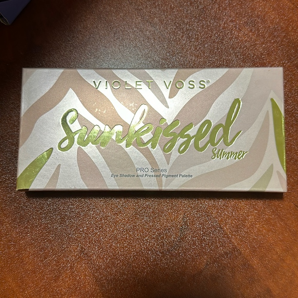 VIOLET VOSS SUNKISSED SUMMER eyeshadow and pressed pigment palette